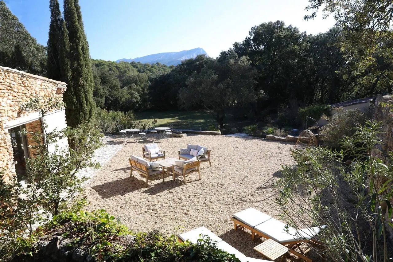 Guest house Le Paradis Des Anges Saint-Marc-Jaumegarde