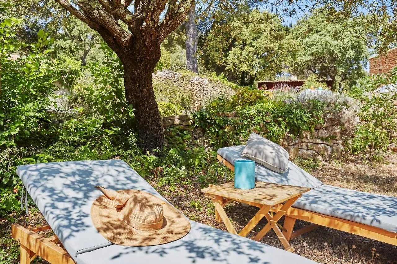Le Paradis Des Anges Saint-Marc-Jaumegarde Guest house