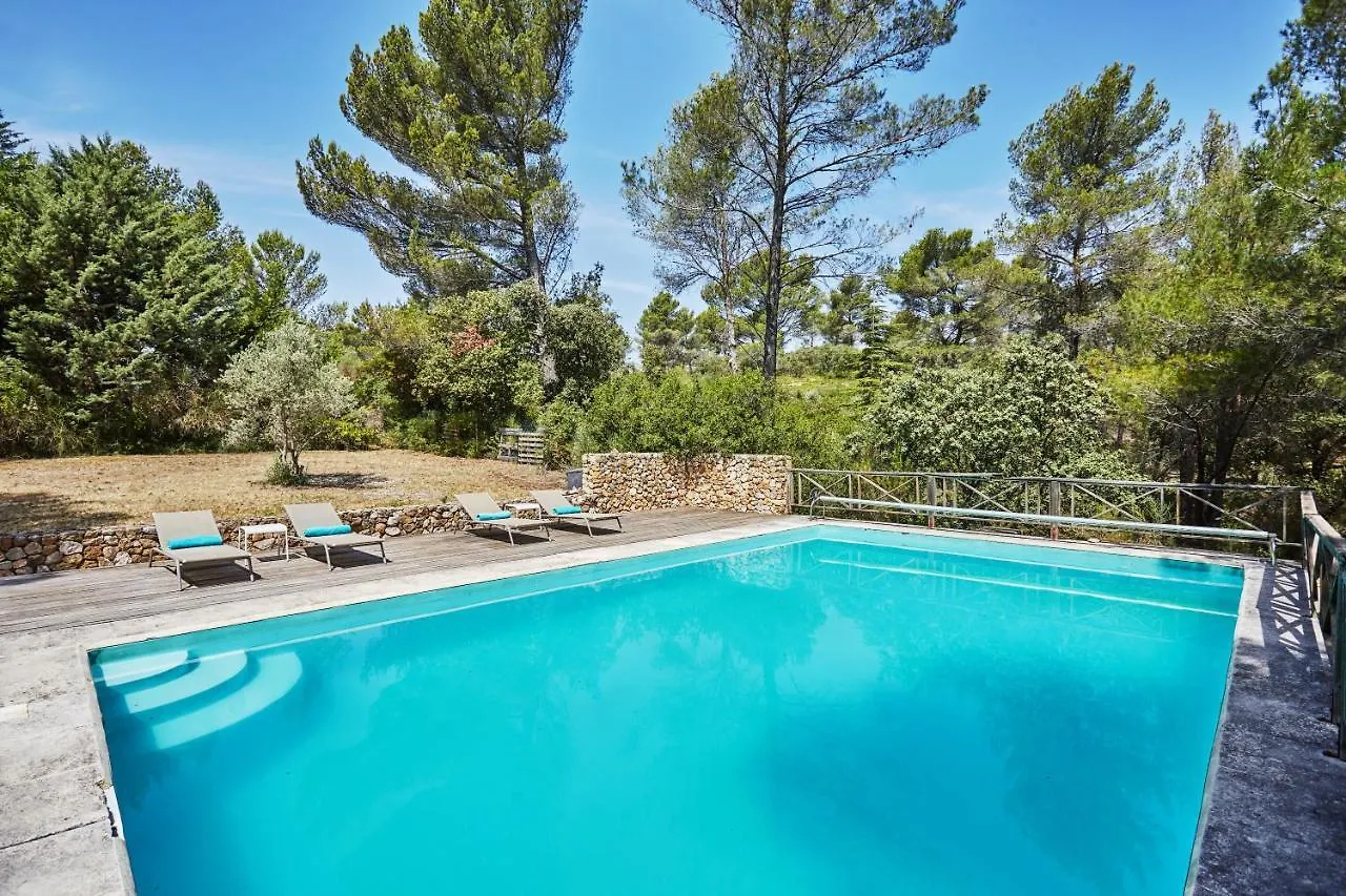 Le Paradis Des Anges Saint-Marc-Jaumegarde 0*,  France